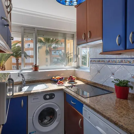 Apartment Familiar, Terraza Con Vistas Al Mar, Piscina, Pistas De Tenis, Wifi Y En Primera Linea De Playa Algarrobo Costa