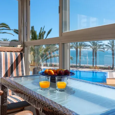 Familiar, Terraza Con Vistas Al Mar, Piscina, Pistas De Tenis, Wifi Y En Primera Linea De Playa Apartment Algarrobo Costa