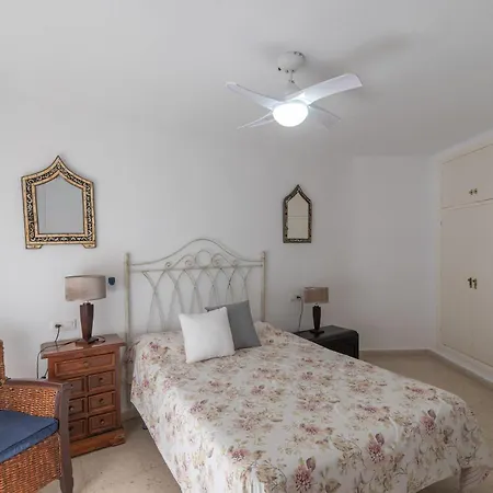 Apartment Familiar, Terraza Con Vistas Al Mar, Piscina, Pistas De Tenis, Wifi Y En Primera Linea De Playa *