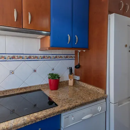 Familiar, Terraza Con Vistas Al Mar, Piscina, Pistas De Tenis, Wifi Y En Primera Linea De Playa Apartment *