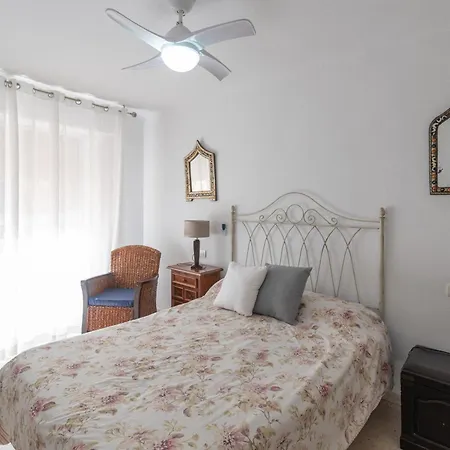 Familiar, Terraza Con Vistas Al Mar, Piscina, Pistas De Tenis, Wifi Y En Primera Linea De Playa *