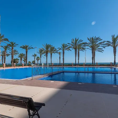 Familiar, Terraza Con Vistas Al Mar, Piscina, Pistas De Tenis, Wifi Y En Primera Linea De Playa